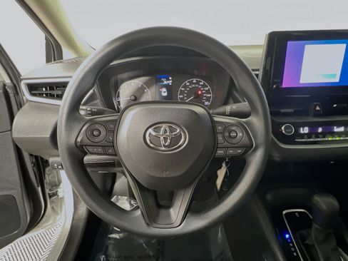 Used 2023 Toyota Corolla LE FWD image 18