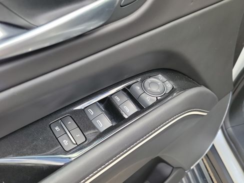 Used 2022 Cadillac Escalade ESV Premium Luxury Platinum w/ Heavy-Duty Trailer Package RWD image 21