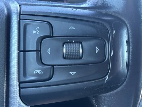 Used 2022 GMC Sierra 1500 SLT AWD/4WD image 15