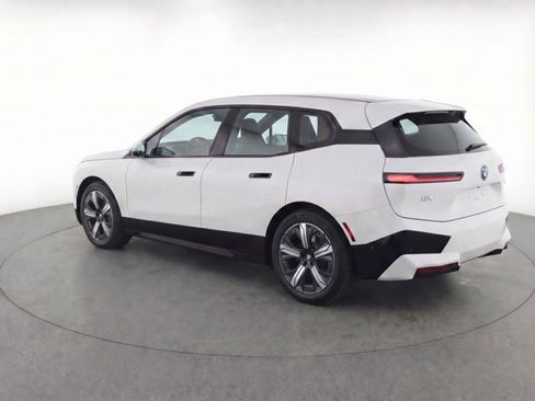 Used 2023 BMW iX xDrive50 w/ Premium Package image 4