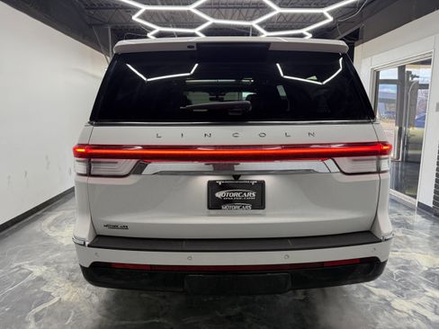 Used 2023 Lincoln Navigator L Reserve w/ Equipment Group 201A image 9