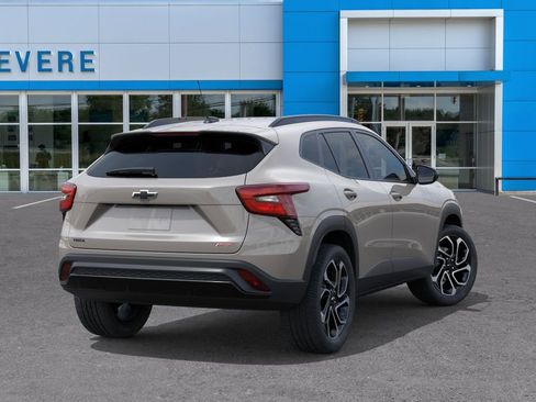New 2026 Chevrolet Trax RS w/ Sunroof Package FWD image 6