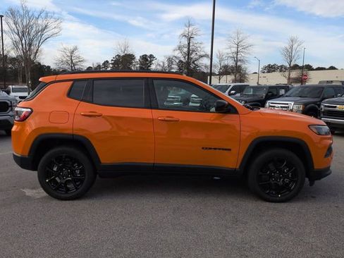 New 2026 Jeep Compass Latitude image 3