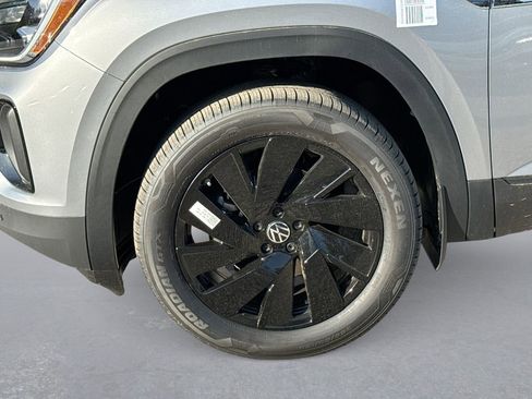 New 2026 Volkswagen Atlas Cross Sport SE AWD/4WD image 18
