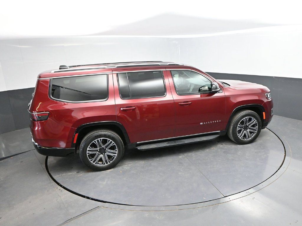 Used 2024 Jeep Wagoneer Series II w/ Flexible Seating Group AWD/4WD image 32