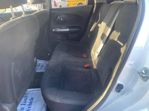 Used 2015 Nissan Juke SV w/ Cold Weather Package image 17