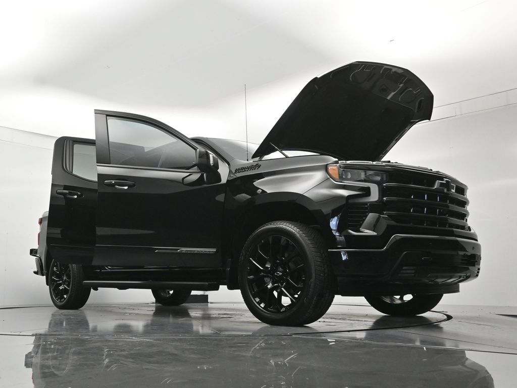 Used 2026 Chevrolet Silverado 1500 High Country w/ Midnight Edition AWD/4WD image 52