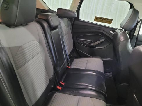 Used 2019 Ford Escape SE image 55