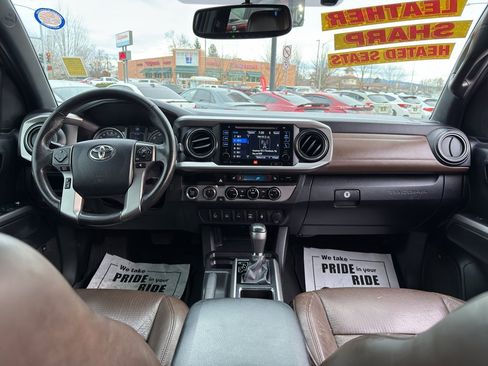 Used 2016 Toyota Tacoma Limited image 18