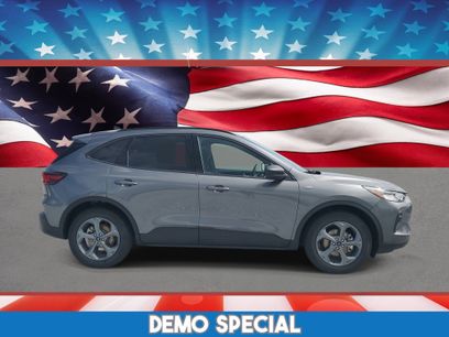 New 2025 Ford Escape ST-Line w/ Equipment Group 301A