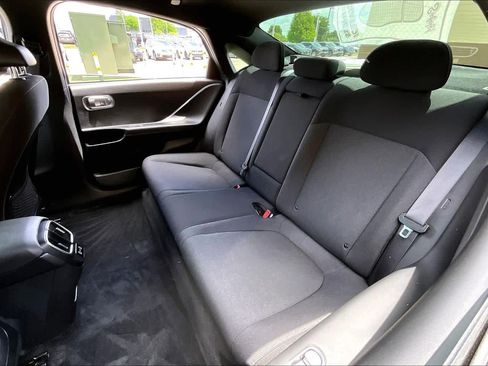 Used 2024 Hyundai Ioniq 6 SE RWD image 19