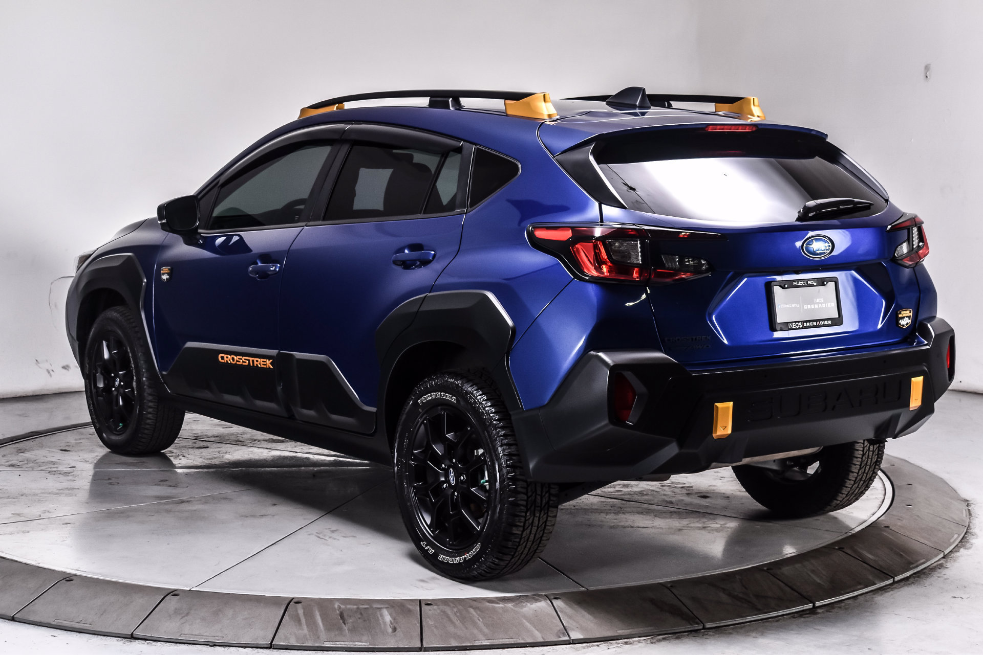 Used 2024 Subaru Crosstrek 2.5i Wilderness w/ Crosstrek Mirror Package AWD/4WD image 3