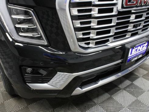 Used 2025 GMC Yukon Denali w/ Denali Reserve Package AWD/4WD image 60
