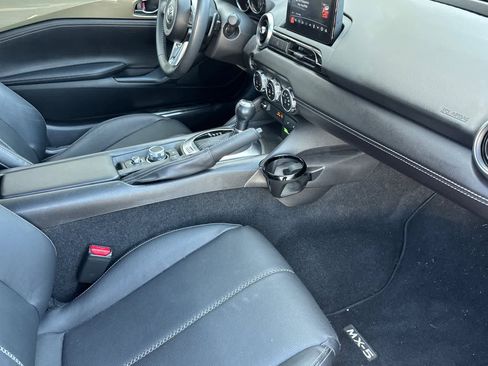 Used 2023 MAZDA MX-5 Miata Grand Touring image 14