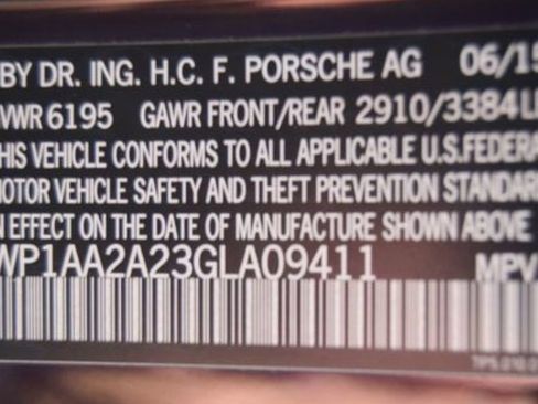 Used 2016 Porsche Cayenne image 35