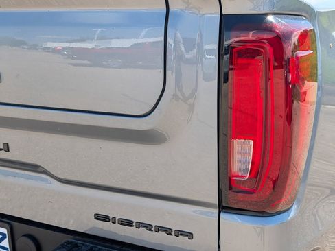 New 2026 GMC Sierra 1500 Denali w/ Technology Package AWD/4WD image 17