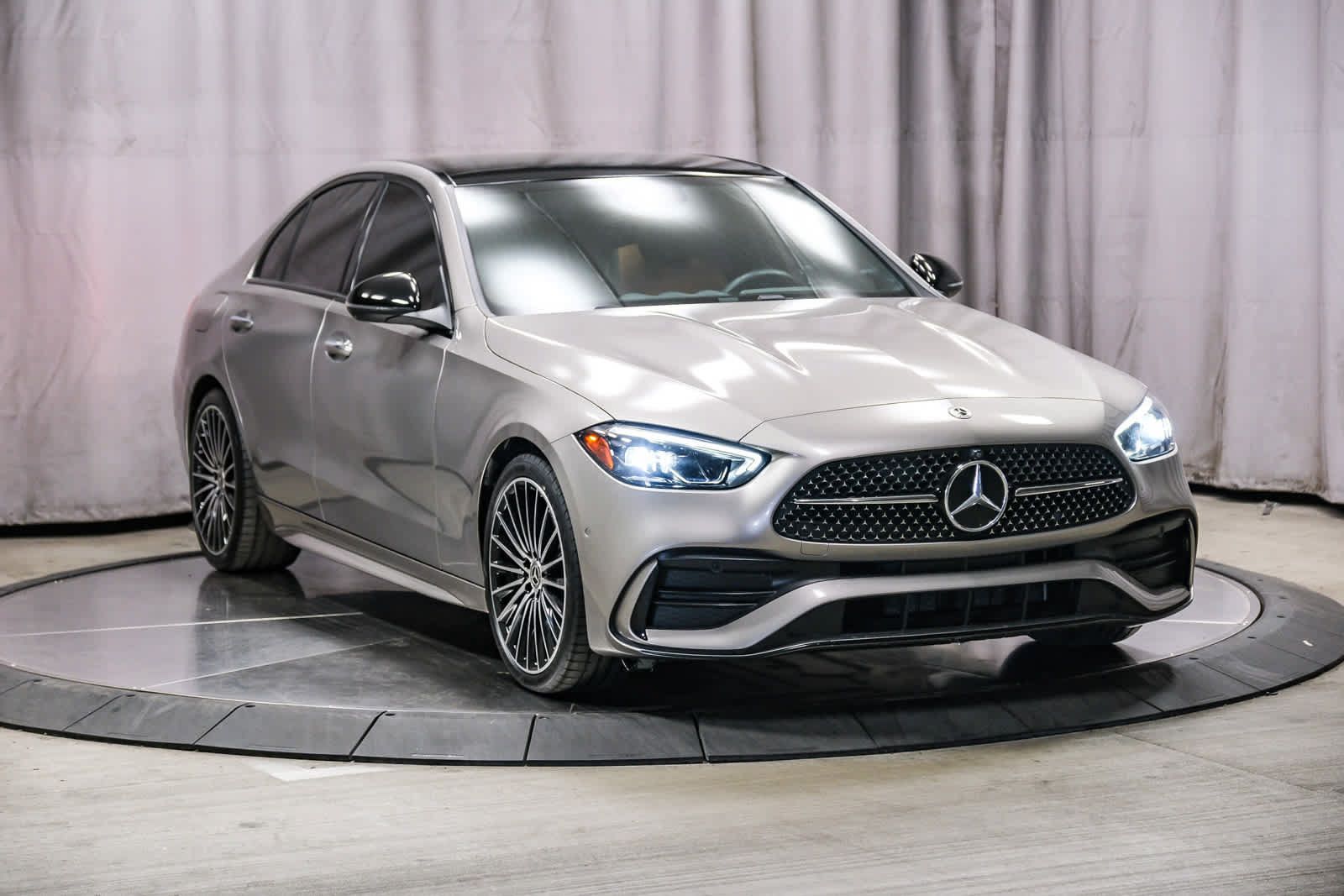 Used 2024 Mercedes-Benz C 300 Sedan image 5