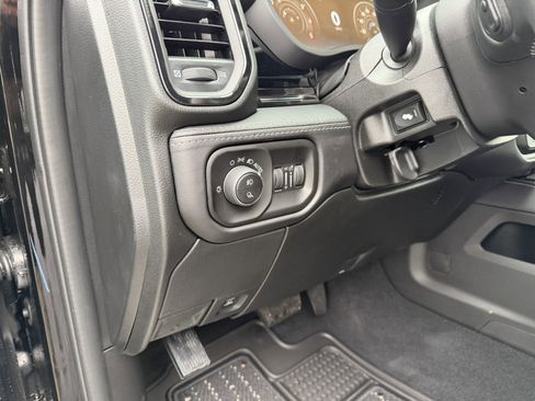 New 2026 RAM 2500 Limited image 16