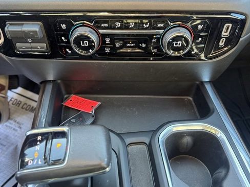 Used 2022 Chevrolet Silverado 1500 High Country w/ High Country Premium Package image 21