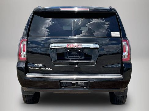 Used 2015 GMC Yukon XL Denali w/ Touring Package AWD/4WD image 6