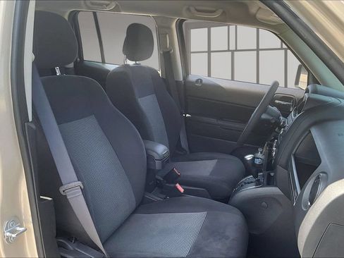 Used 2016 Jeep Patriot Sport w/ Power Value Group FWD image 25