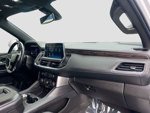 Used 2022 Chevrolet Tahoe Z71 w/ Luxury Package image 31