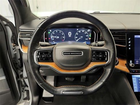 Used 2022 Jeep Grand Wagoneer Series III w/ Rear Seat Video Group 1 image 20