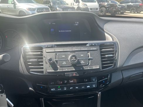 Used 2017 Honda Accord Sport Special Edition image 15
