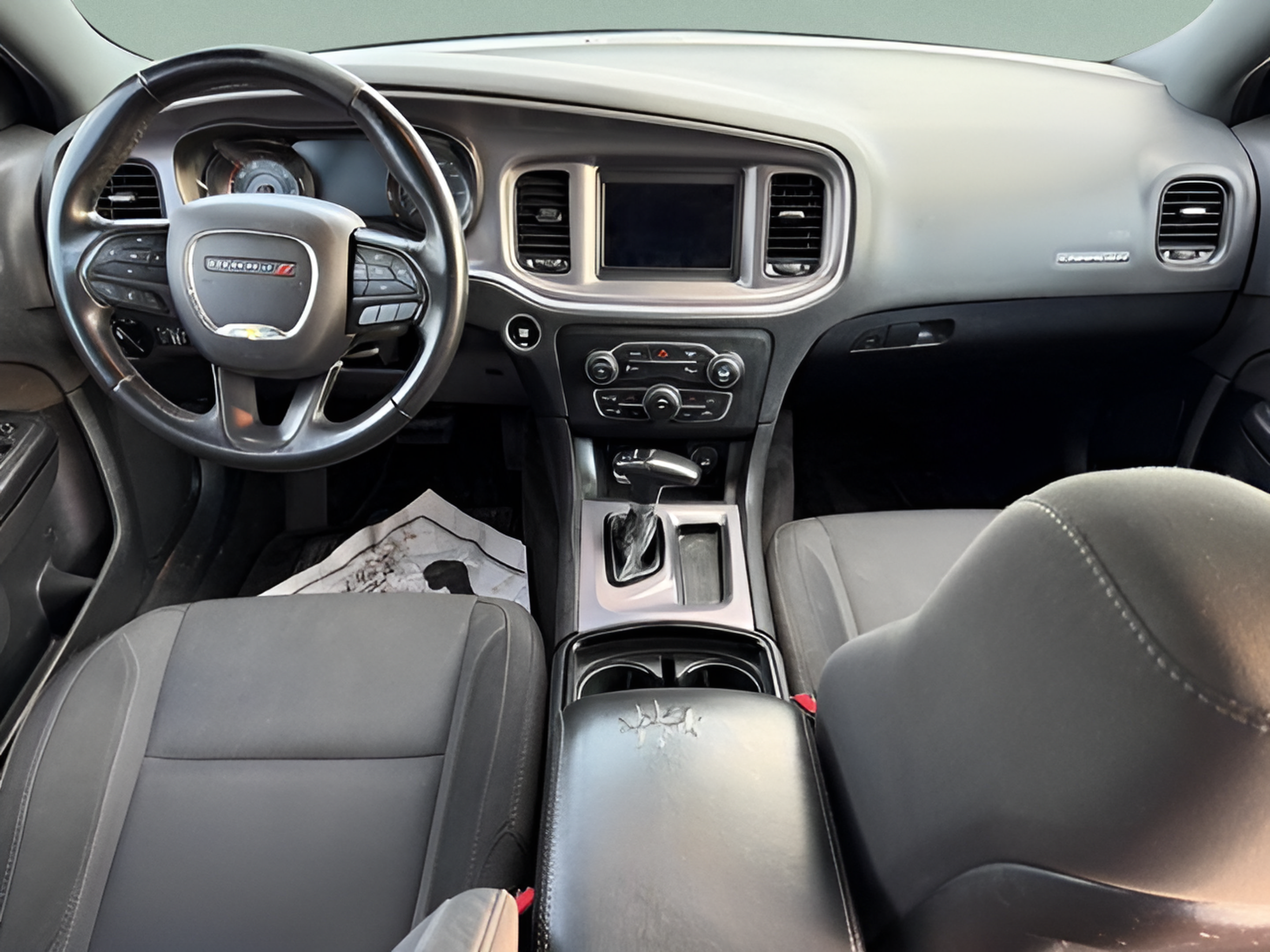 Used 2019 Dodge Charger SXT w/ Blacktop Package RWD image 11