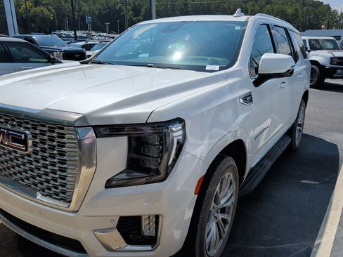 Used 2024 GMC Yukon Denali AWD/4WD image 4