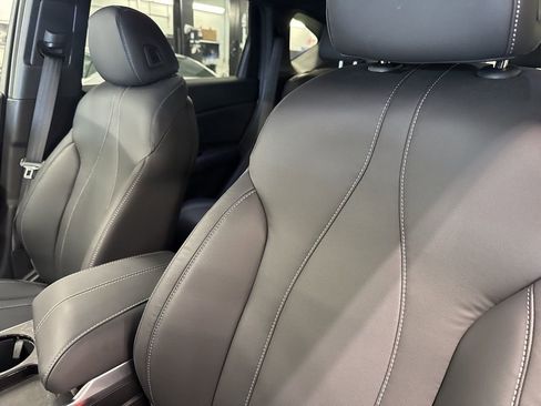 Used 2026 Acura RDX SH-AWD image 12