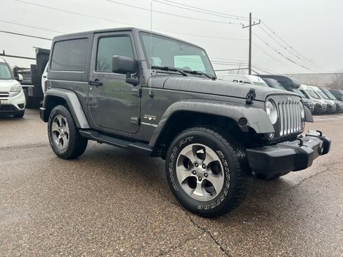 Certified 2018 Jeep Wrangler Sahara w/ Connectivity Group image 9