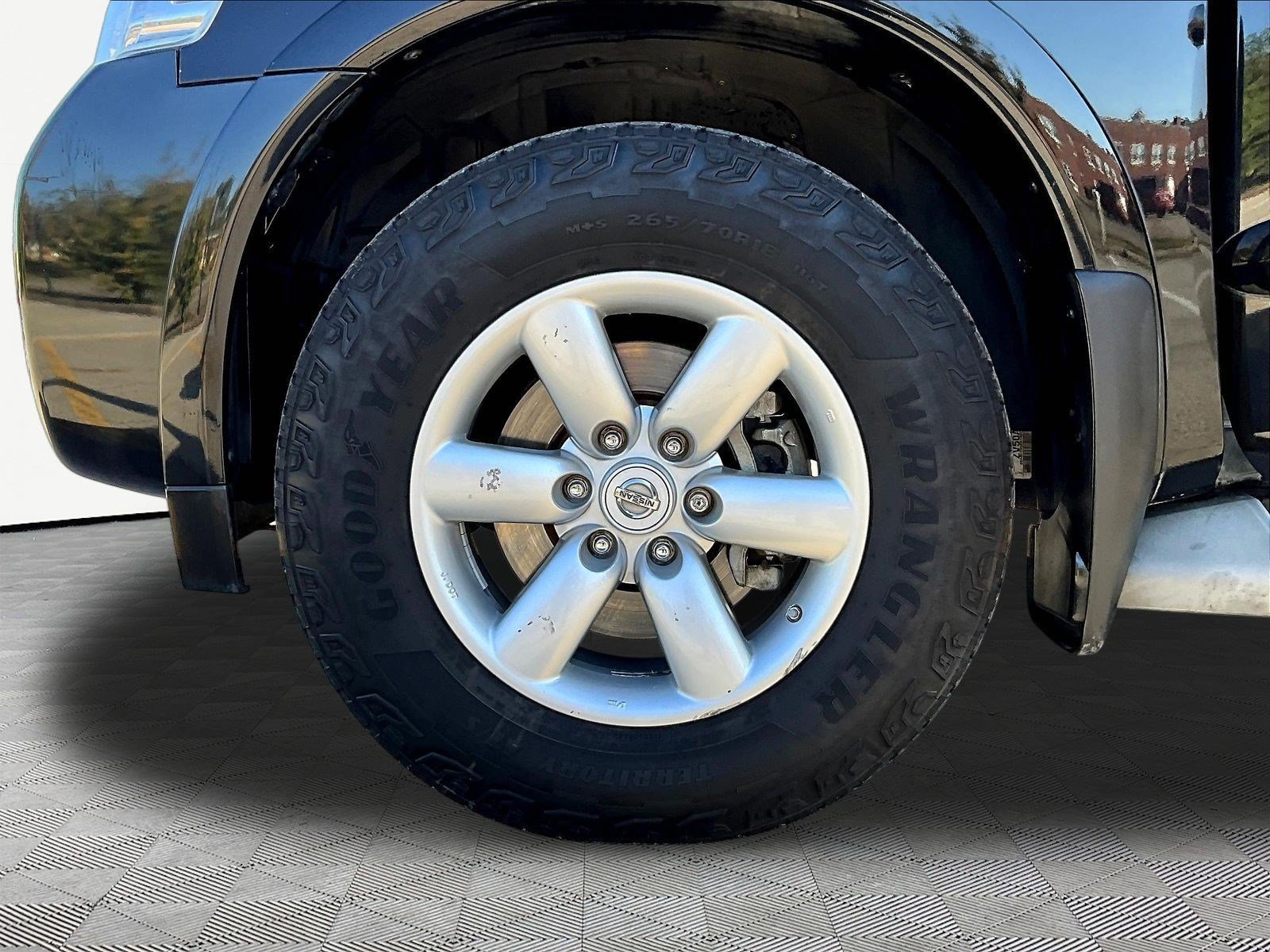 Used 2014 Nissan Armada SV RWD image 33