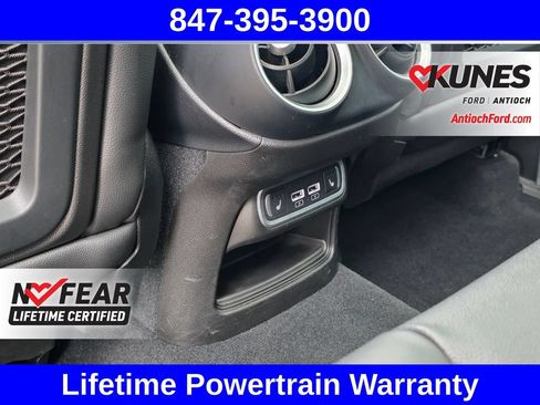 Used 2023 Alfa Romeo Stelvio Veloce AWD/4WD image 30
