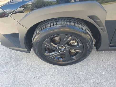 Used 2024 Subaru Crosstrek 2.0i image 18