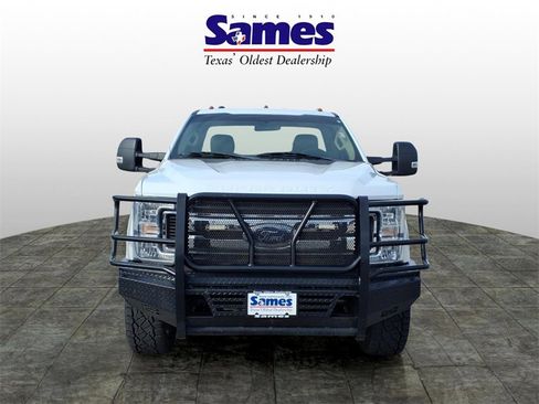 Used 2019 Ford F350 XLT w/ XLT Value Package image 2