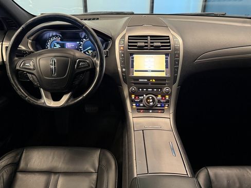 Used 2017 Lincoln MKZ Select w/ Technology Package image 9