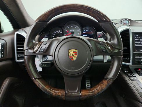 Used 2013 Porsche Cayenne GTS AWD/4WD image 17