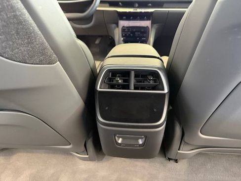Used 2025 Lucid Air Pure RWD image 24