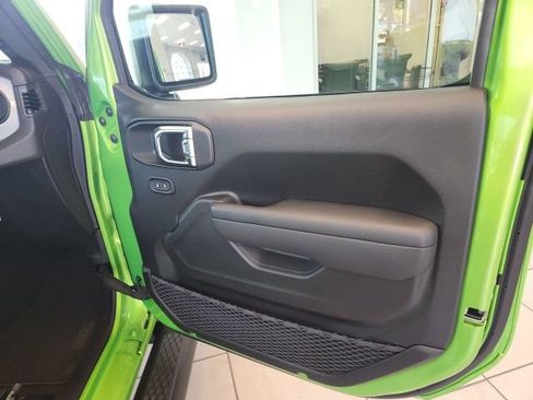 New 2025 Jeep Gladiator Sport AWD/4WD image 22