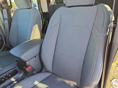 New 2025 Jeep Gladiator Sport image 14