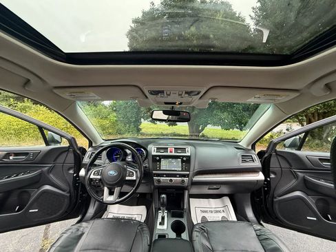 Used 2016 Subaru Outback 3.6R Limited AWD/4WD image 10