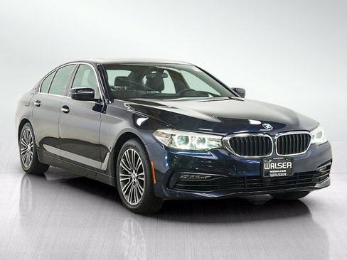 Used 2018 BMW 530e xDrive w/ Premium Package 2 AWD/4WD image 7