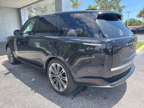 Used 2024 Land Rover Range Rover Autobiography AWD/4WD image 4