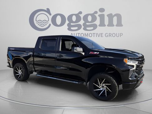 Used 2023 Chevrolet Silverado 1500 LT Trail Boss w/ Convenience Package II AWD/4WD image 7