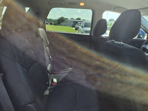 Used 2025 Nissan Pathfinder SV AWD/4WD image 24