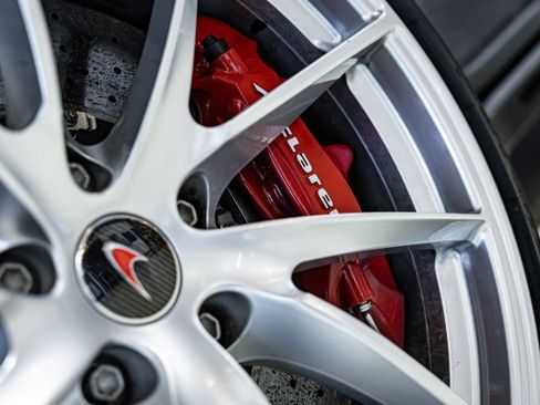 Used 2018 McLaren 720S Performance image 40