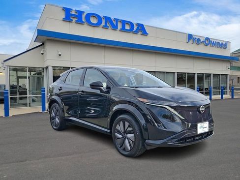 Used 2023 Nissan Ariya AWD image 3