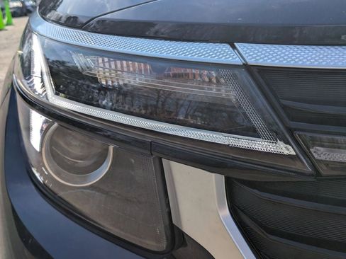 Used 2025 Kia Seltos EX AWD/4WD image 10