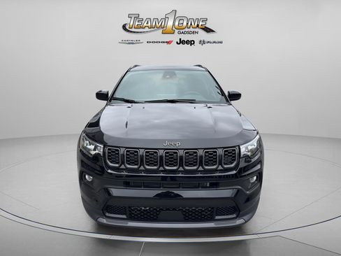 New 2026 Jeep Compass Latitude image 2